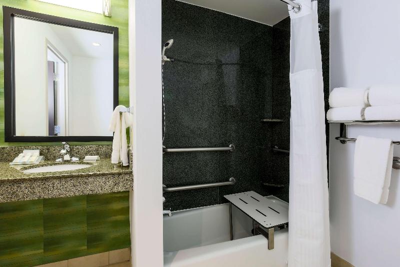 豪华房间, The Liner At Liverpool