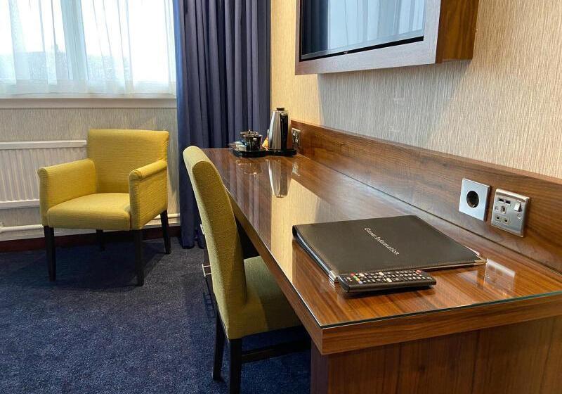 豪华房间, The Liner At Liverpool