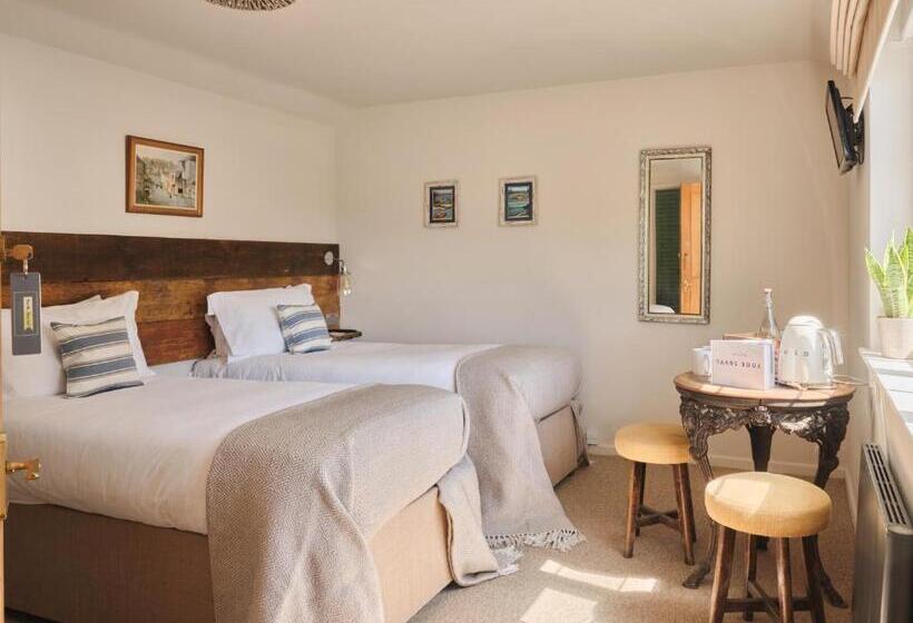 디럭스 룸 바다 전망, The Old Ferry Inn