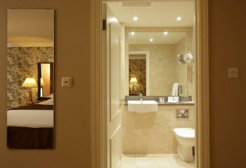 غرفة تنفيذية, Trout