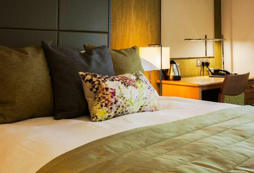 غرفة تنفيذية, Trout