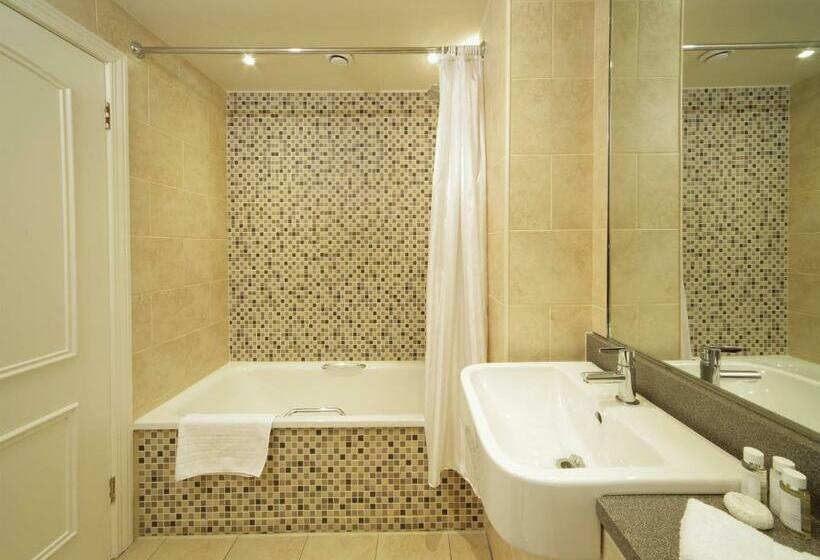 غرفة كلاسيكية, Trout