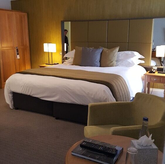 غرفة كلاسيكية, Trout