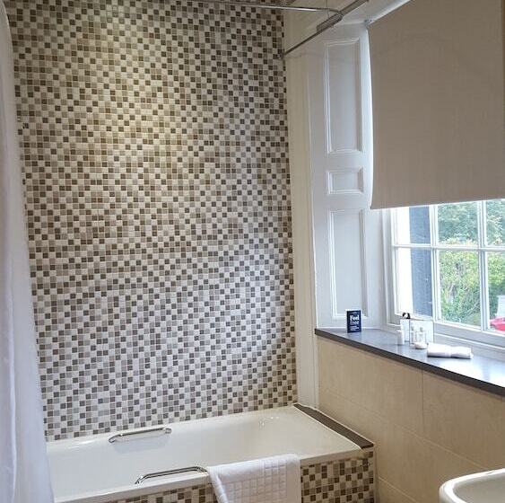 غرفة تنفيذية, Trout