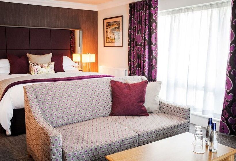 Junior suite with river view, Trout