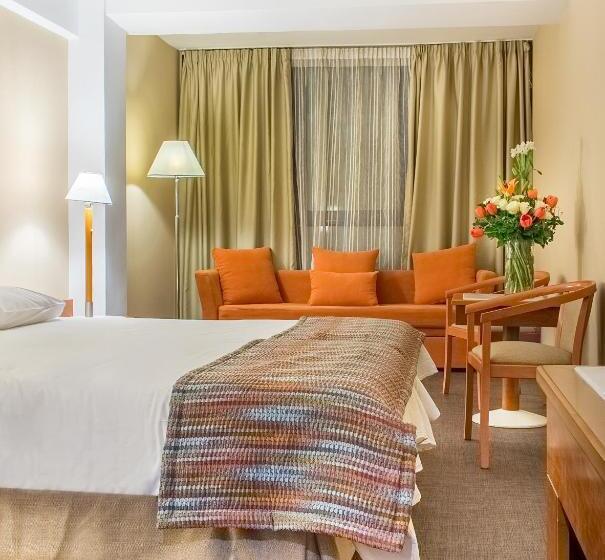 行政三人间, Airotel Alexandros