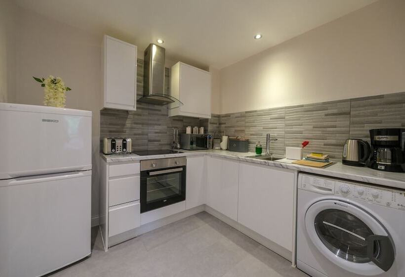 带3个卧室的公寓, Collingham Serviced Apartments