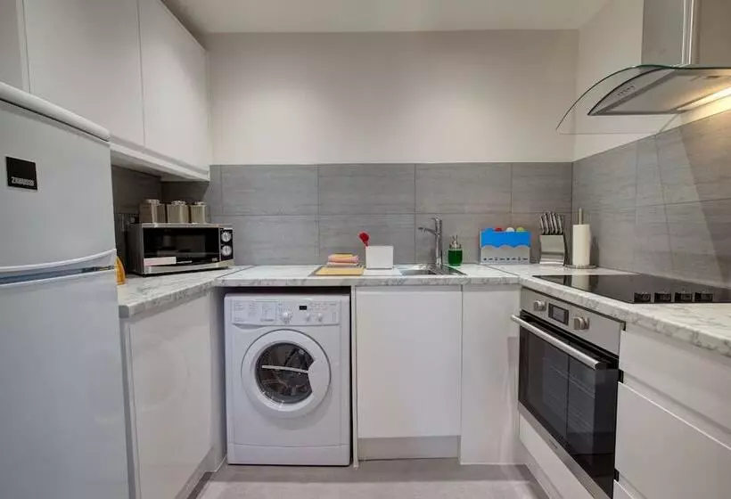 ２ベッドルームアパートメント, Collingham Serviced Apartments