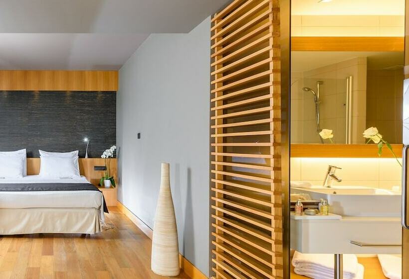 豪华套房, Alexander Beach Hotel & Spa