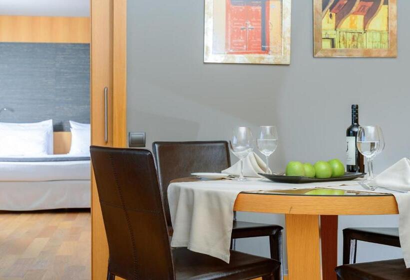 豪华套房, Alexander Beach Hotel & Spa