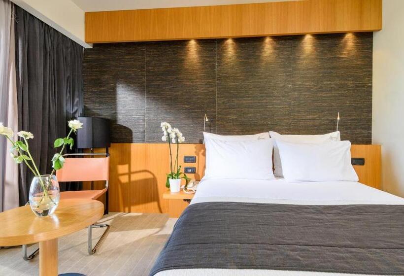 高级单人间, Alexander Beach Hotel & Spa