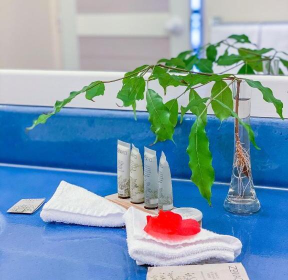 سوییت سوپریور با چشمانداز دریا, Auberge De La Vieille Tour