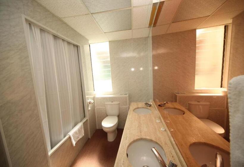 اتاق استاندارد, Bristol