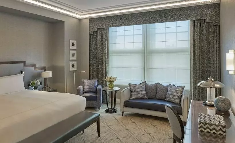 استودیوی استاندارد, Claridge S, Maybourne