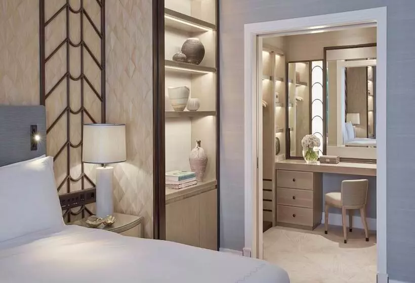 استودیوی استاندارد, Claridge S, Maybourne