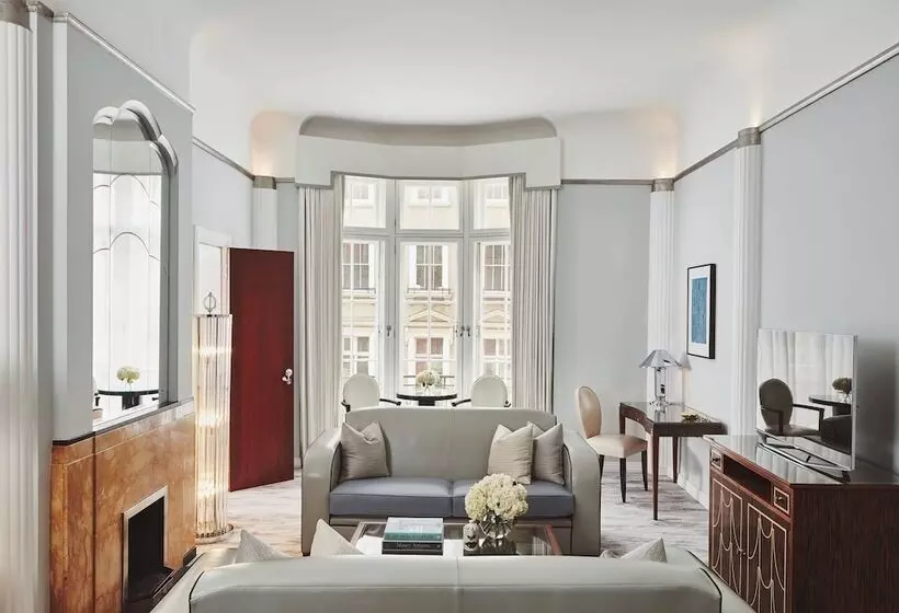 سوییت, Claridge S, Maybourne Hotel Collection