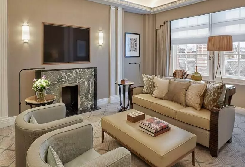 سوییت, Claridge S, Maybourne Hotel Collection