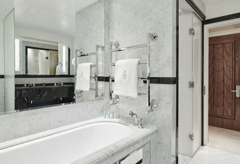 Номер Superior, Claridge S, Maybourne Hotel Collection