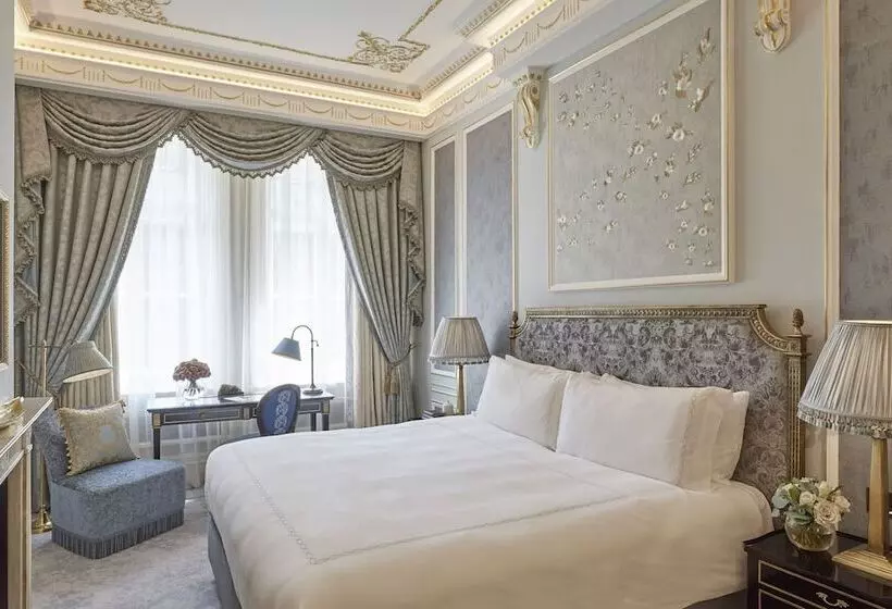 اتاق سوپریور, Claridge S, Maybourne Hotel Collection