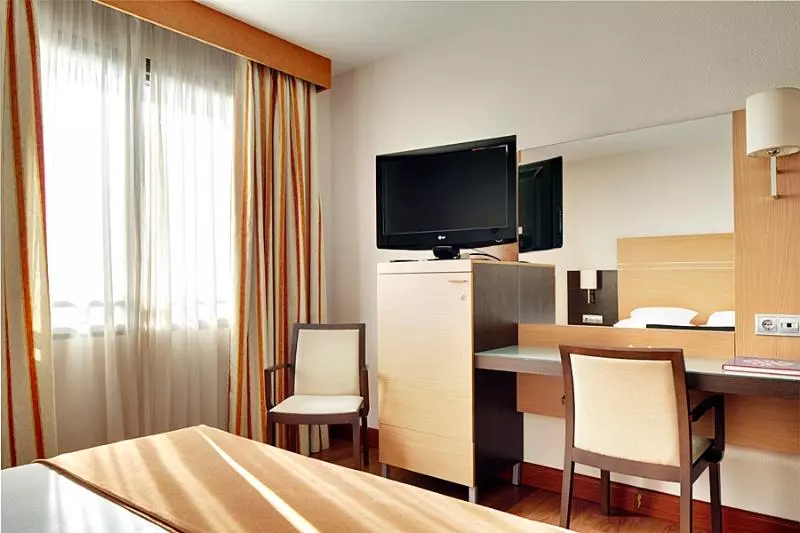 デラックスルーム, Delta Hotels By Marriott Warwick