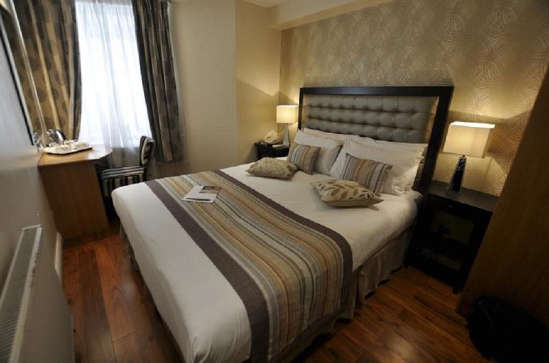 スタンダードルーム, Duke Of Leinster