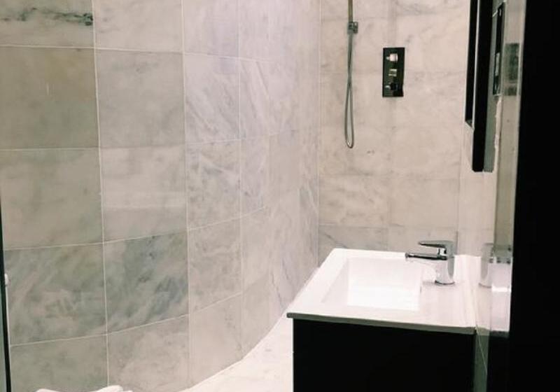 スタンダードトリプルルーム, Duke Of Leinster