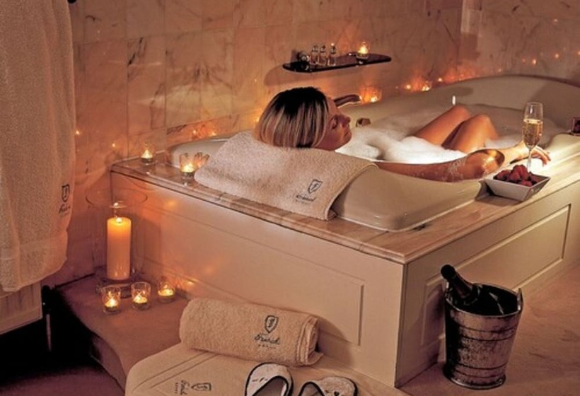 Люкс, Fredrick S Hotel Restaurant Spa