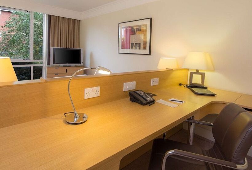 豪华家庭房间, Hilton Leicester