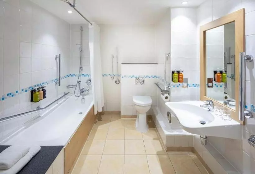 身障者適用スタンダードルーム, Holiday Inn High Wycombe M40, Jct.4, An Ihg
