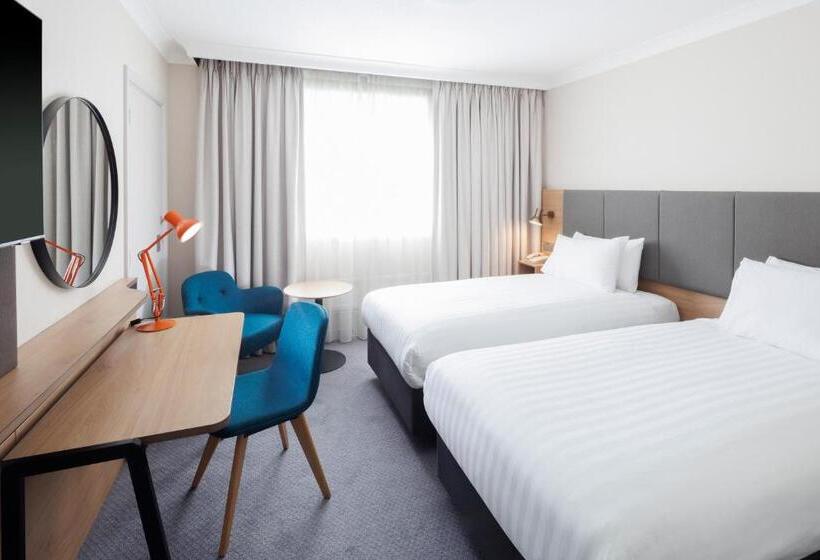 Номер Стандарт, Holiday Inn High Wycombe M40, Jct.4, An Ihg