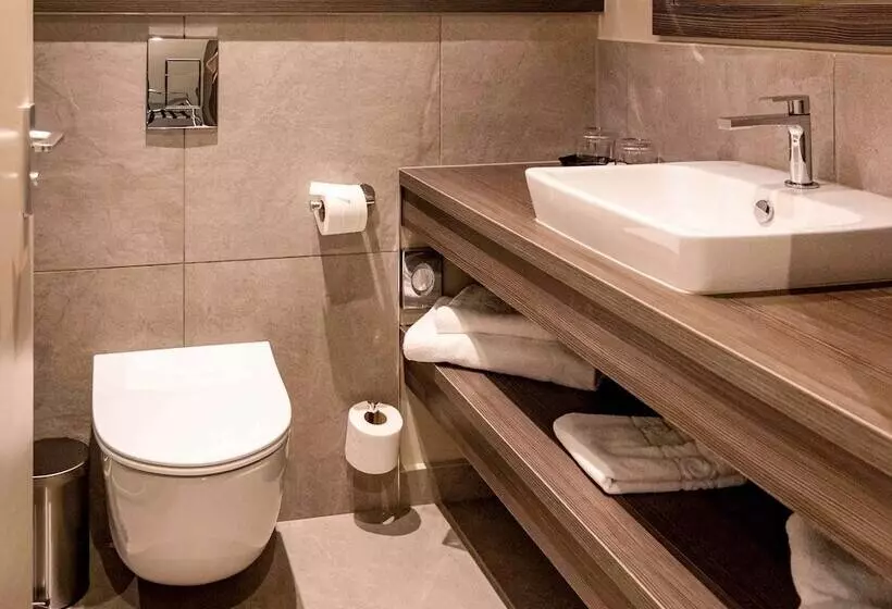 اتاق پرستیژ, Mercure Milton Keynes