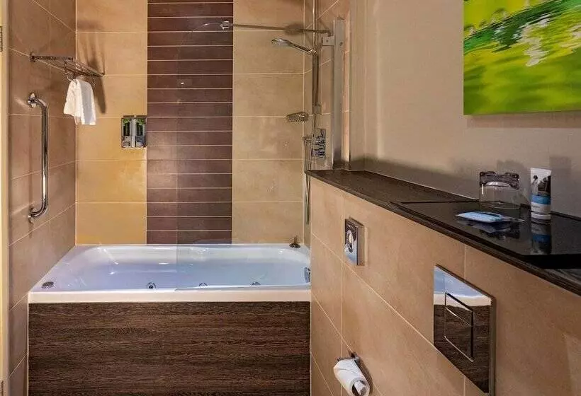 اتاق پرستیژ, Mercure Milton Keynes