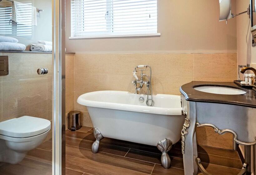 Quarto Prestige, Mercure Milton Keynes