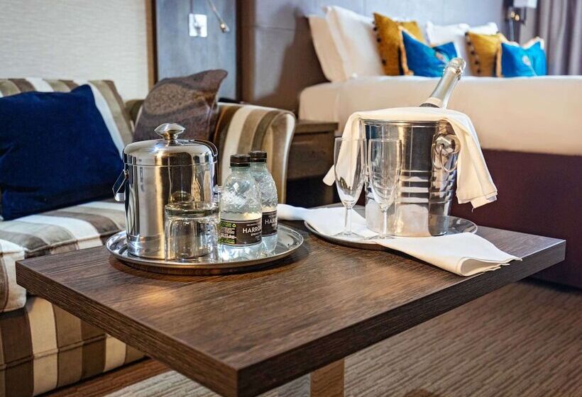 Quarto Prestige, Mercure Milton Keynes