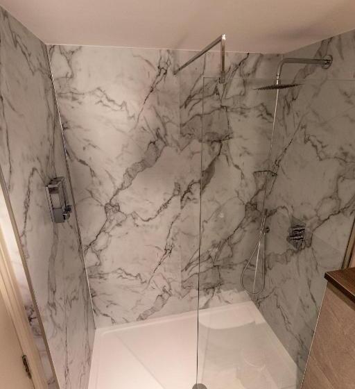 标准间, Mercure Milton Keynes