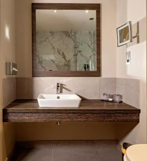 اتاق سوپریور, Mercure Milton Keynes