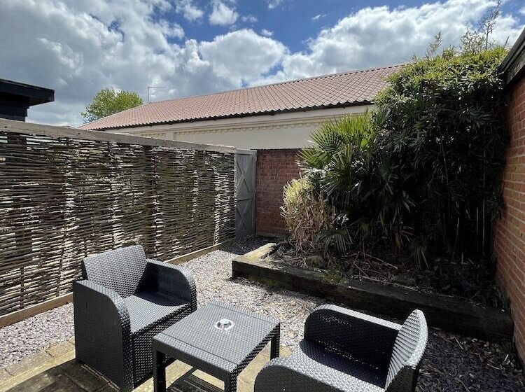 스위트, Park Farm