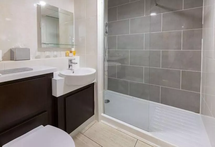 スタンダードトリプルルーム, Park Hall Hotel And Spa Wolverhampton