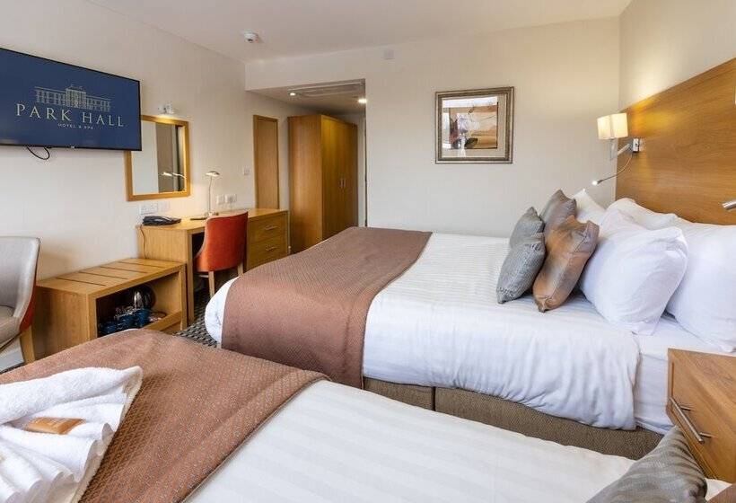Номер Стандарт Трехместный, Park Hall Hotel And Spa Wolverhampton