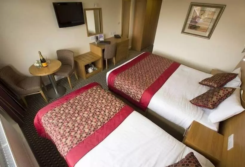 スタンダードトリプルルーム, Park Hall Hotel And Spa Wolverhampton