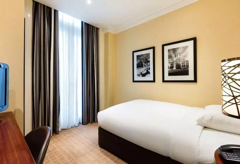 اتاق سوپریور یک تخته, Radisson Blu Hotel, London South Kensington   Formerly Vanderbilt