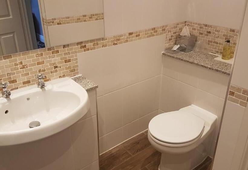 Классический Номер, Stone House Hotel ‘a Bespoke Hotel’