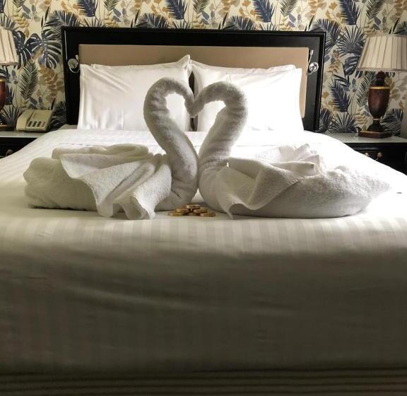 Классический Номер, Stone House Hotel ‘a Bespoke Hotel’