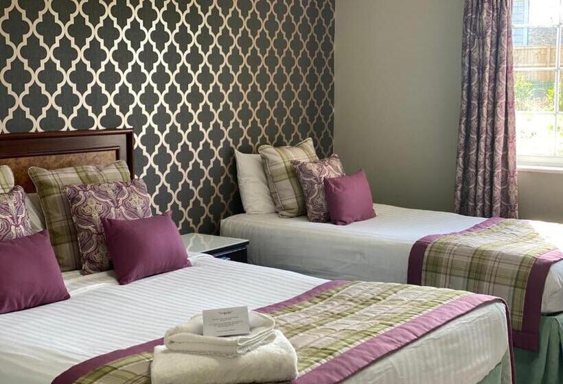 Семейный Номер, Stone House Hotel ‘a Bespoke Hotel’