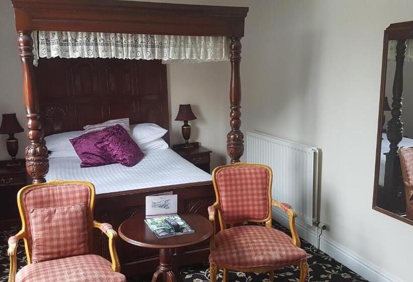 Номер Стандарт, Stone House Hotel ‘a Bespoke Hotel’