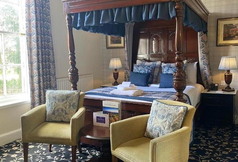 Номер Стандарт, Stone House Hotel ‘a Bespoke Hotel’