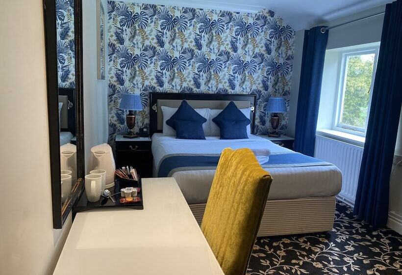 Классический Номер, Stone House Hotel ‘a Bespoke Hotel’