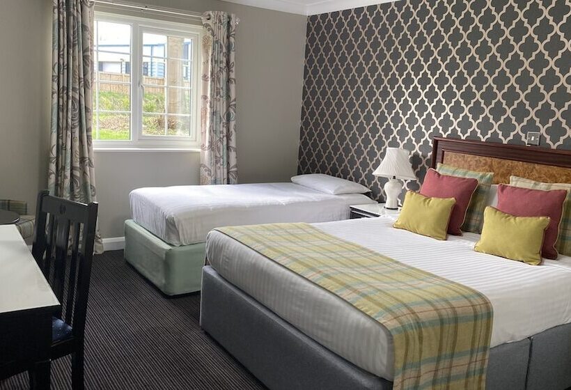 Семейный Номер, Stone House Hotel ‘a Bespoke Hotel’