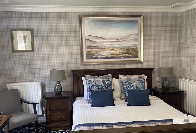 Номер Стандарт, Stone House Hotel ‘a Bespoke Hotel’