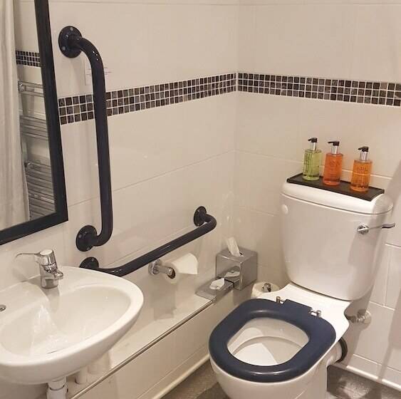 Номер Стандарт Адаптированный для Инвалидов, Stone House Hotel ‘a Bespoke Hotel’